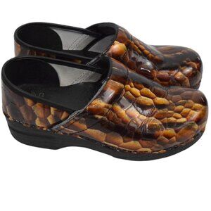 Dansko Snake Print Gold Comfort Slip On Clog Mules Patent Leather Nursing Shoe 8